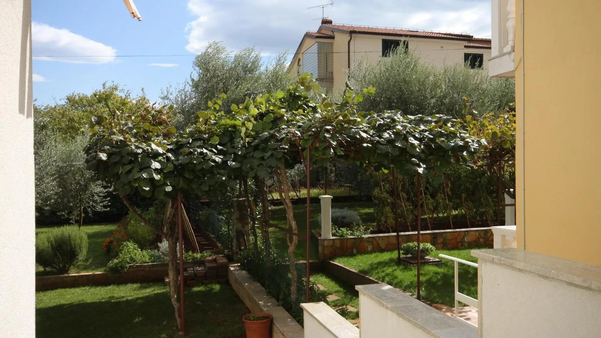 Apartments With A Parking Space Umag - 7060