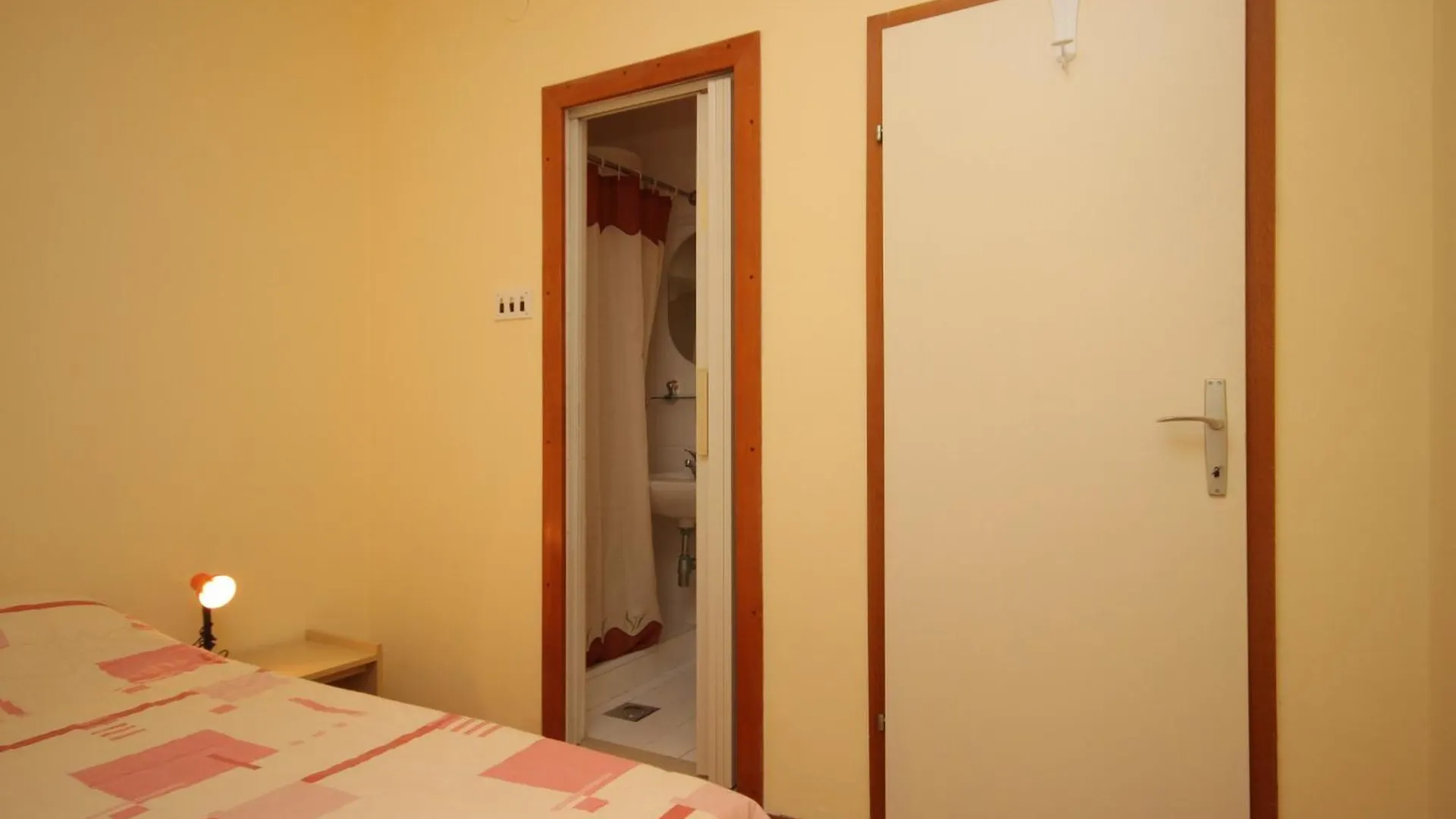 Apartments With A Parking Space Umag - 7060 Κροατία