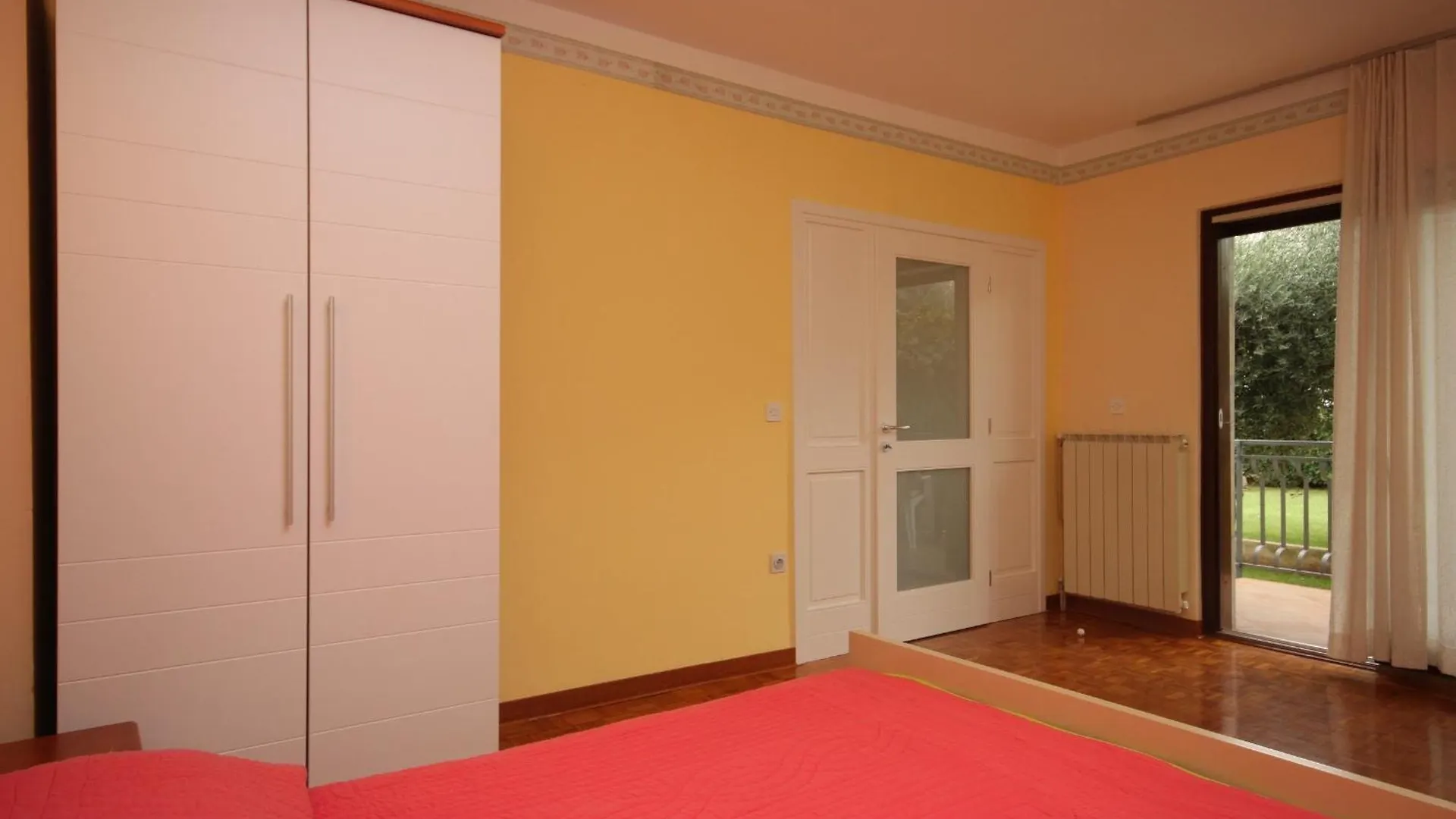 Apartments With A Parking Space Umag - 7060
